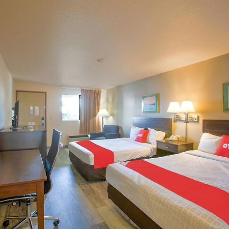 Oyo Woodland Hotel And Suites מראה חיצוני תמונה