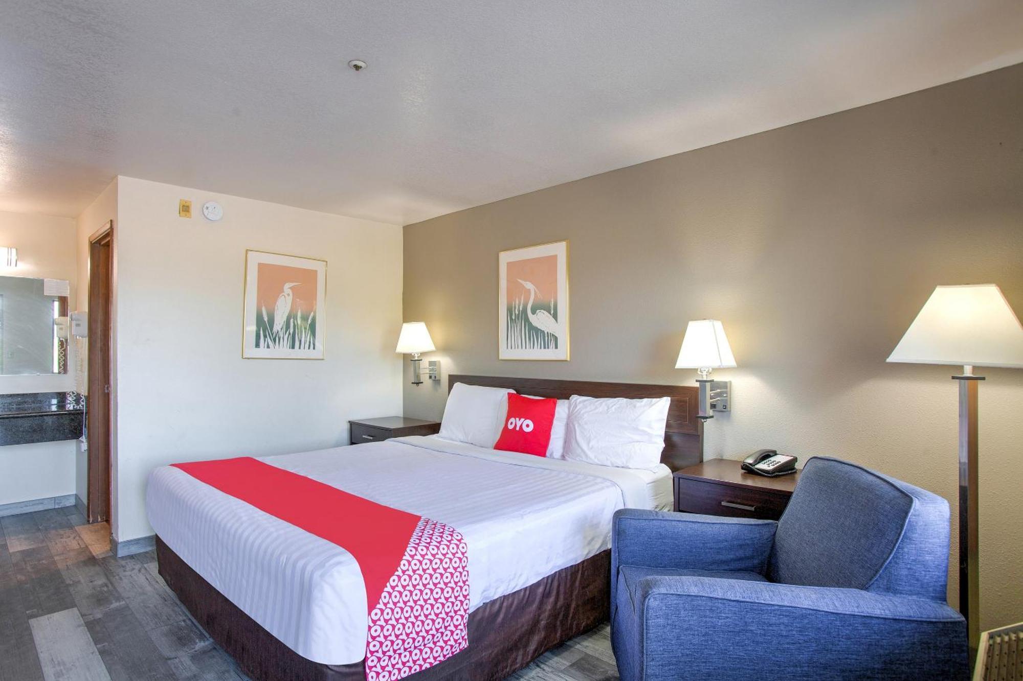 Oyo Woodland Hotel And Suites מראה חיצוני תמונה