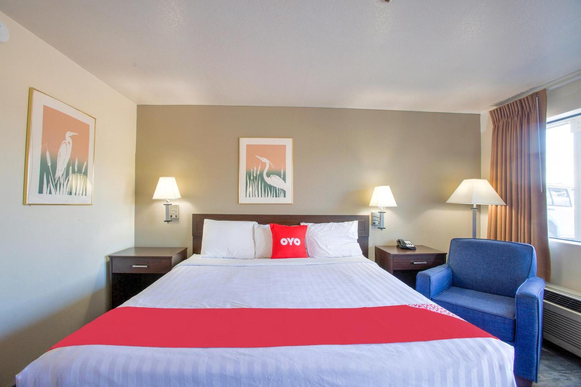 Oyo Woodland Hotel And Suites מראה חיצוני תמונה
